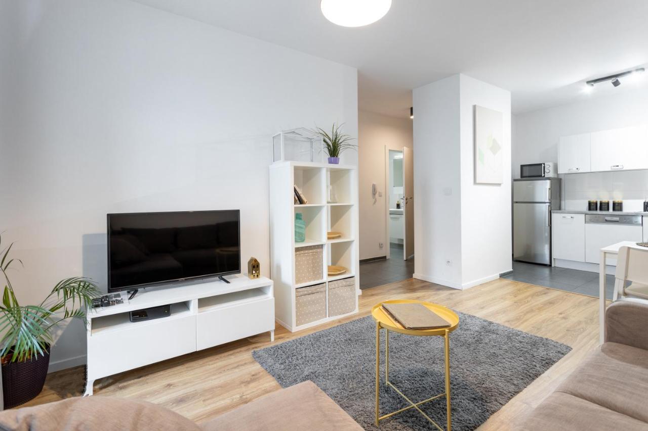 Golden Apartments Warsaw - Big And Bright Stylish Apartments - City Center - Pereca Екстер'єр фото