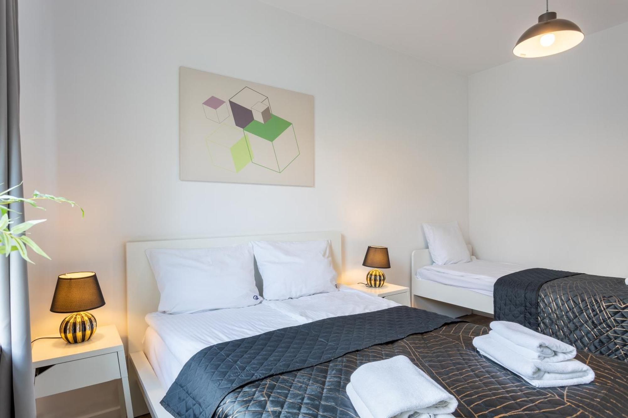 Golden Apartments Warsaw - Big And Bright Stylish Apartments - City Center - Pereca Екстер'єр фото