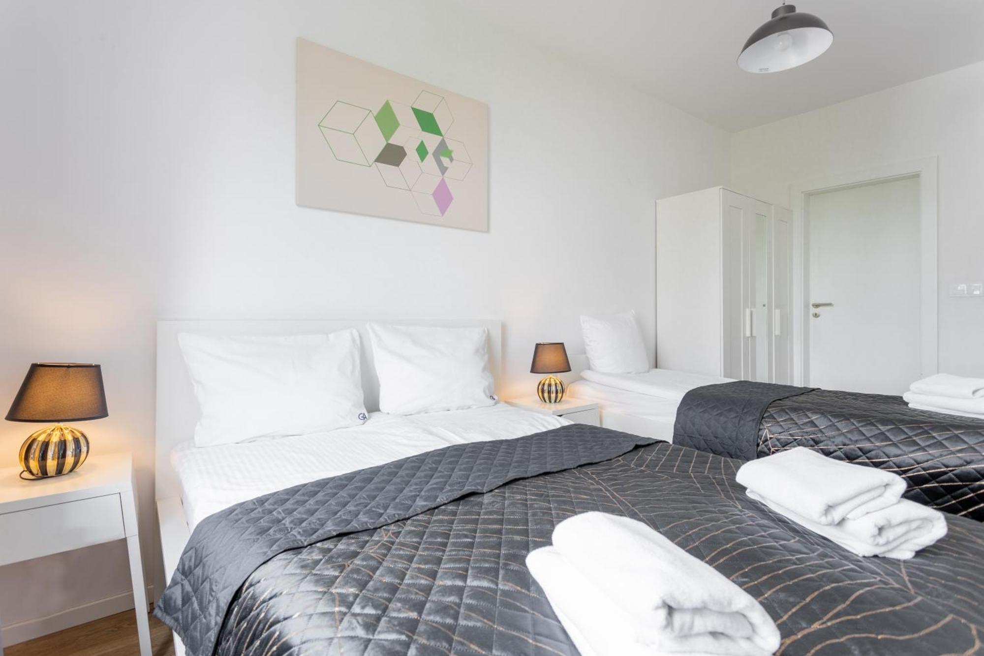 Golden Apartments Warsaw - Big And Bright Stylish Apartments - City Center - Pereca Екстер'єр фото